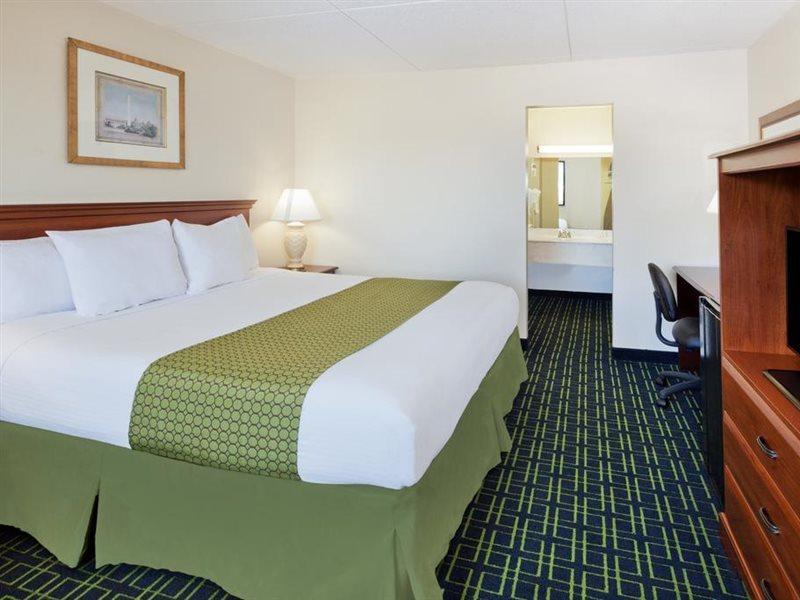 Hotel Bo, A Days Inn By Wyndham Chattanooga Downtown Экстерьер фото