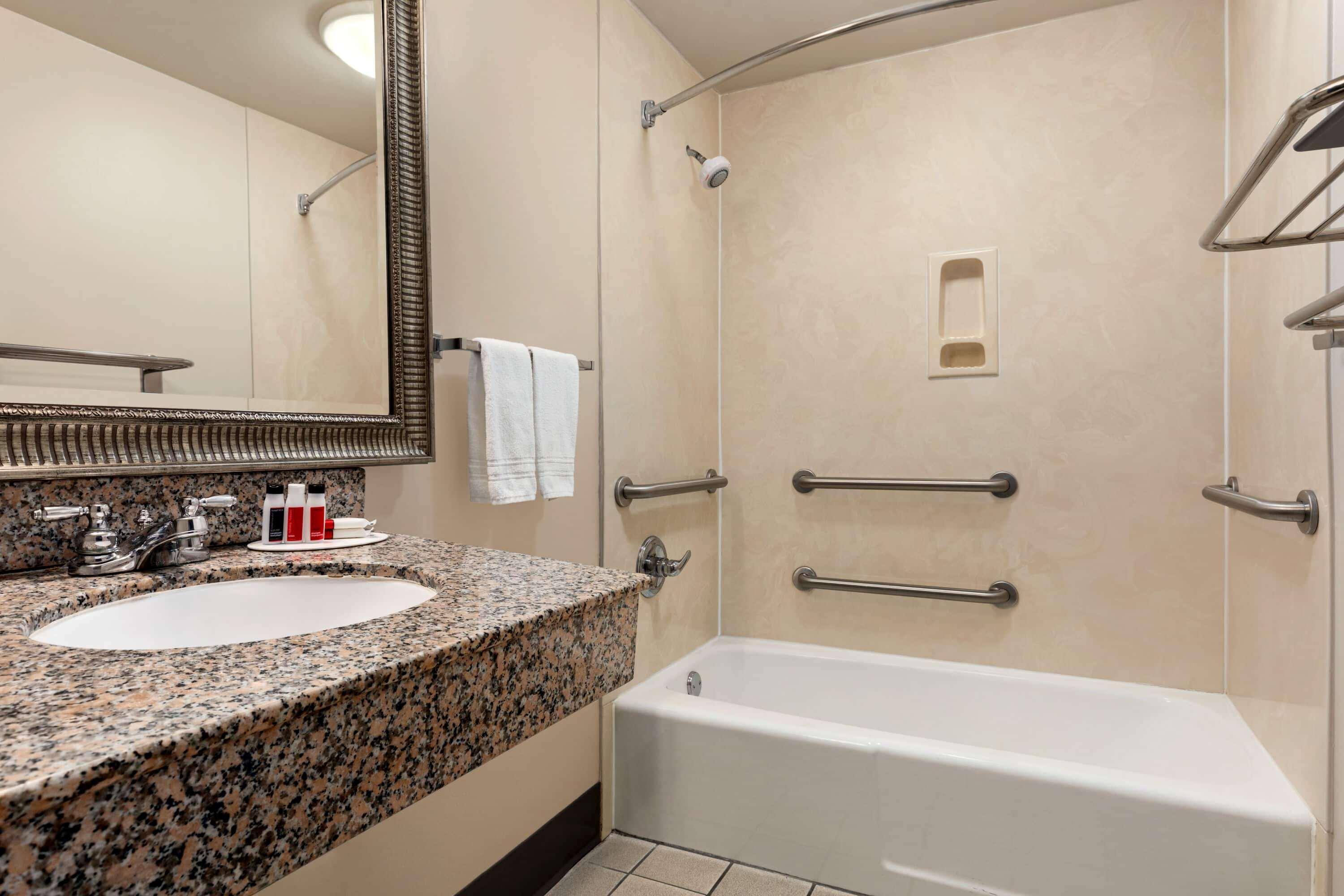 Hotel Bo, A Days Inn By Wyndham Chattanooga Downtown Экстерьер фото