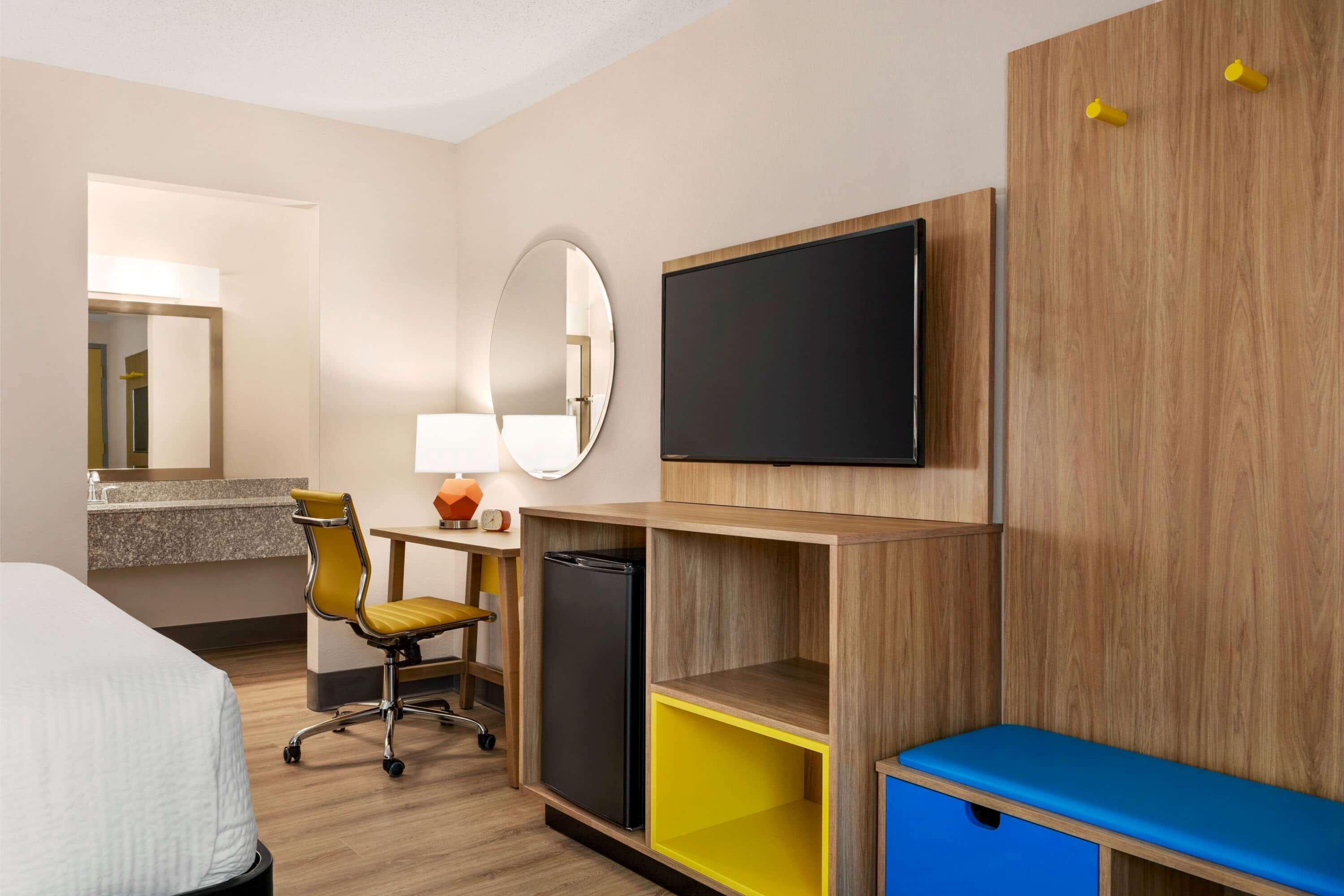 Hotel Bo, A Days Inn By Wyndham Chattanooga Downtown Экстерьер фото