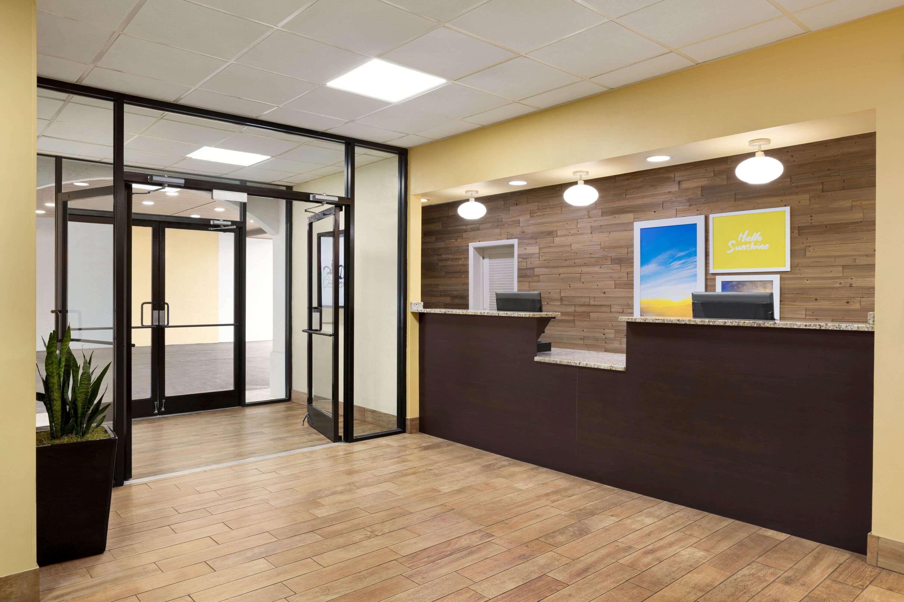 Hotel Bo, A Days Inn By Wyndham Chattanooga Downtown Экстерьер фото
